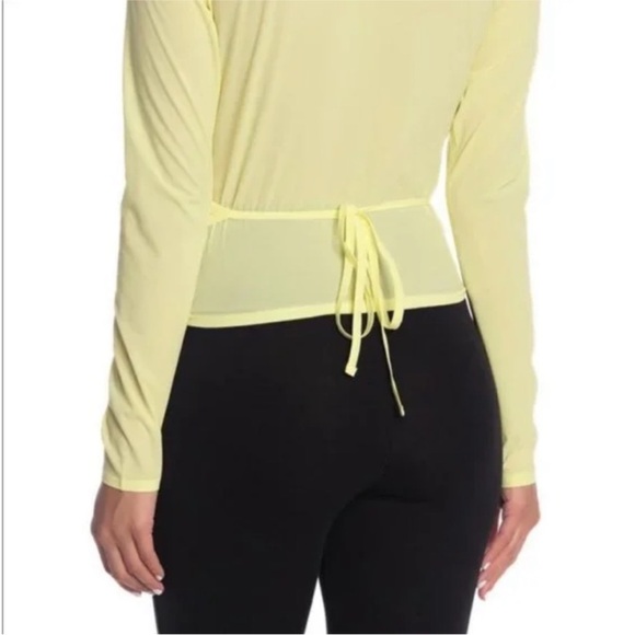 Outdoor Voices Wrap Top Tissue Weave Lemon Lime Size XS - Picture 2 of 4